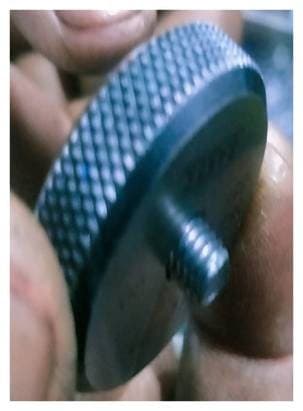 Rolled thread inspected by hand